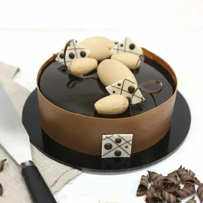 32018 - Štvorec biely striekaný s bodkami 3cm 264ks